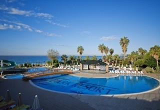 MC Beach Resort