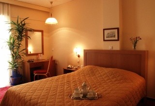 Savoy (Piraeus)