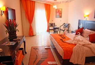 Sphinx Aqua Park Beach Resort