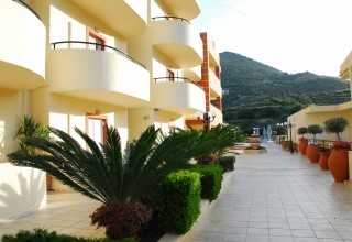 Elpis Studios & Apts