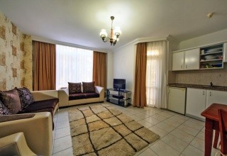 Kleopatra Aytur Apart