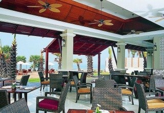 Ravindra Beach Resort & Spa