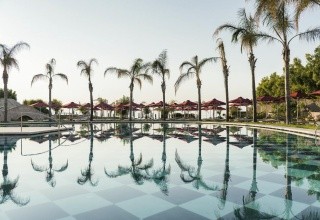 Esperos Palace