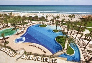 Mövenpick Resort & Marine Spa