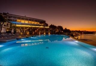 Alexandra Beach Resort & Spa