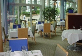 Marriott Pinnacle Downtown Vancouver