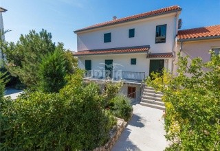 Crikvenica - Apartmánový dom Lončarič