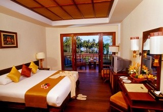 Nora Beach Resort
