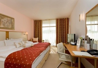 Apollo Golden Sands