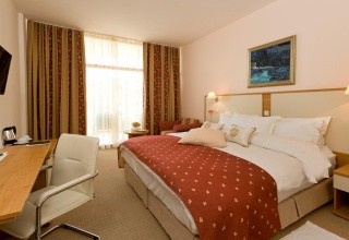 Apollo Golden Sands