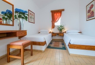 Delfinia Hotel & Bungalows