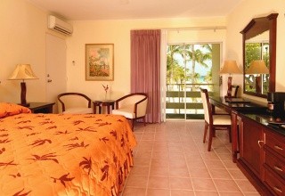 Manchebo Beach Resort & Spa