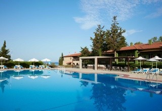 Simantro Beach