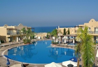 Louis Paphos Breeze