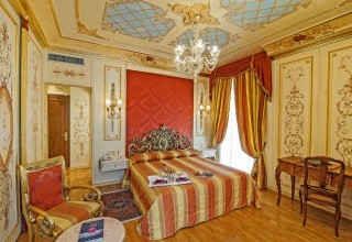 Regina Palace