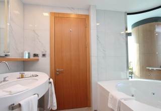 Doubletree by Hilton Moda