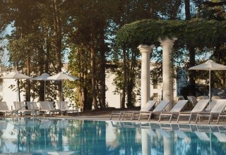 Astor Garden