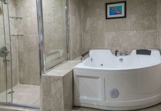 Days Inn Hotel Suites Amman