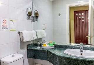 Days Inn Hotel Suites Amman