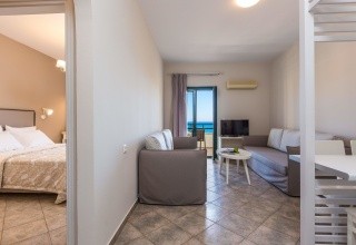 Manos Palace