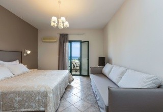 Manos Palace