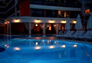 Insula Resort