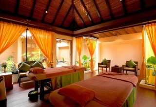 Paradee Resort & Spa
