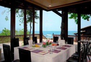 Paradee Resort & Spa