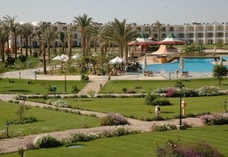 Brayka Bay Resort