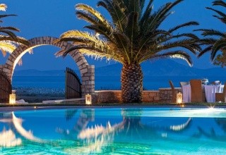 Finikas Beach