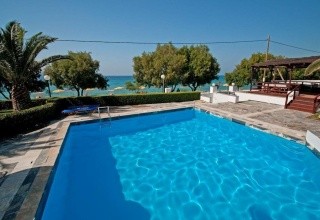 Zefiros Beach