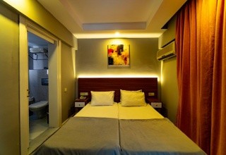 Joker Side Hill Suite
