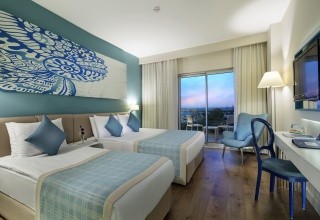Seashell Resort & Spa