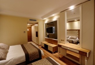 Oz hotels SUI Resort