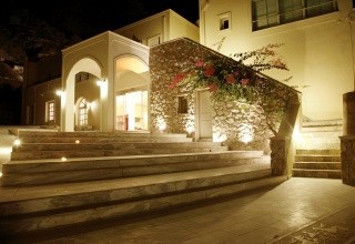 Antinea Suites & SPA