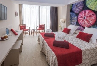 Sumus Stella & Spa (Pineda de Mar)