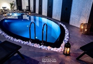Divelia