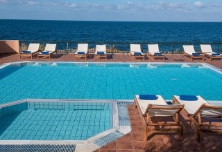 Koutrakis Suites