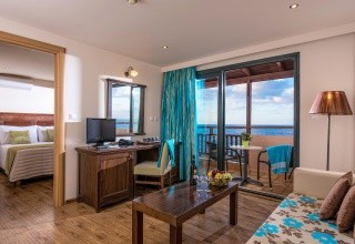 Koutrakis Suites