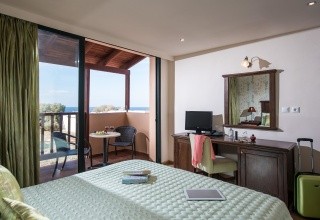 Koutrakis Suites