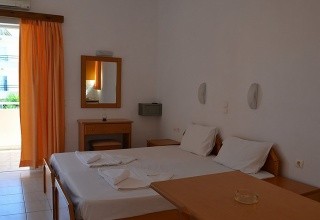 Alexandros studia a apartmány