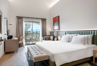 Radisson Collection