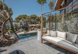 Unique Lifestyle Hotel