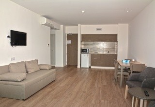 Melini Hotel Suites