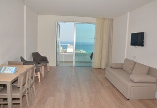 Melini Hotel Suites