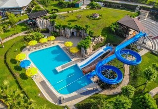 Queen's Park Le Jardin Resort