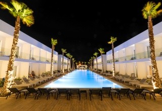 White Dreams Resort
