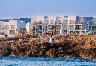 Amphora & Suites