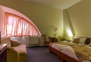 Aranypatkó Fogadó (Győrújbarát)