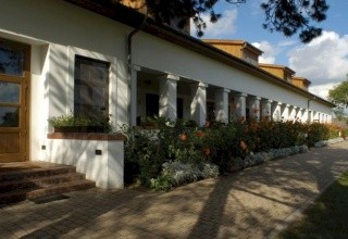 Sarlóspuszta Club
